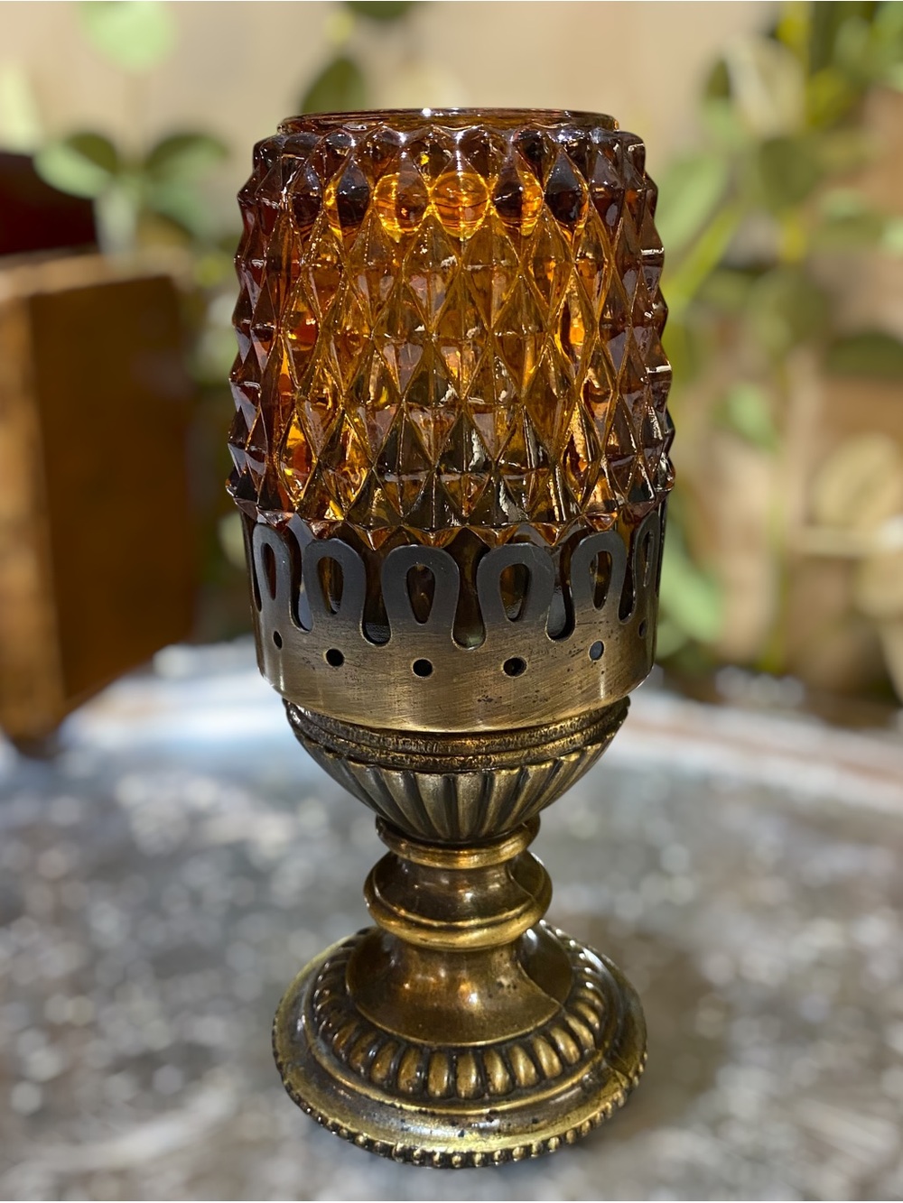 Vintage Fairy Lamp Amber Diamond Point Indiana Glass Brass Base Gorgeous - Picture 10 of 11